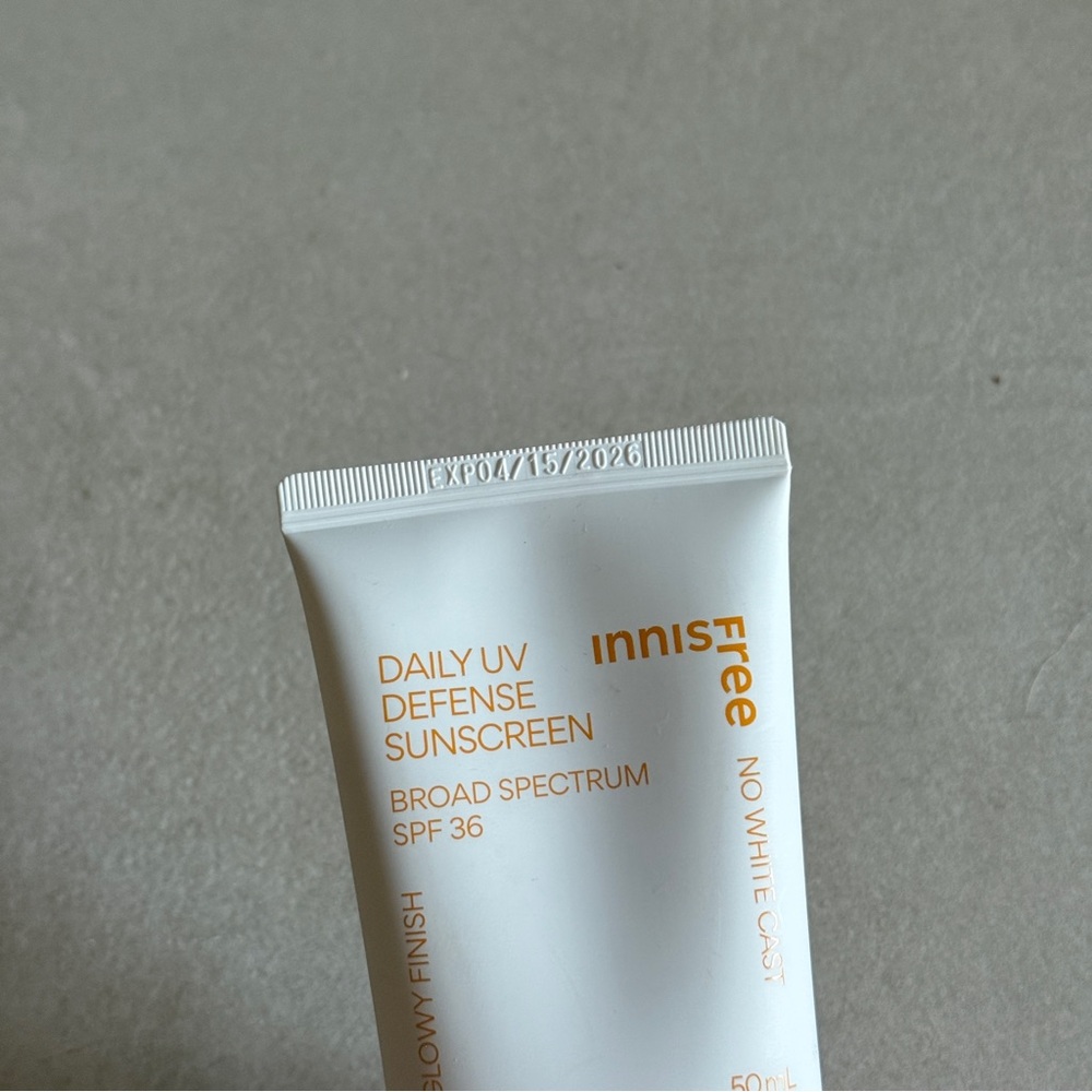 Innisfree Daily UV Defense Sunscreen SPF 36 Glowy Finish 50mL Exp 04/2026 - Picture 3 of 3